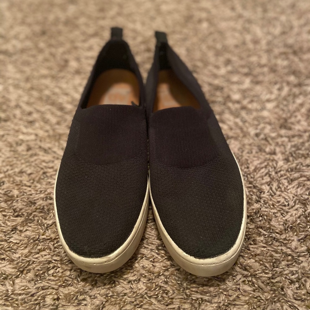 DV Shoes